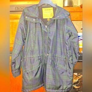 Limited Outdoors Summit Anorak Women's Field Jacket - Navy and Forest Plaid. XS